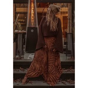 Gardenbelle shop Mabel 100% Organic Cotton Bell Crop Sweater